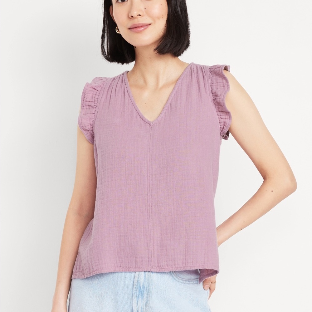 Old Navy Sleeveless Crinkle Gauze Top